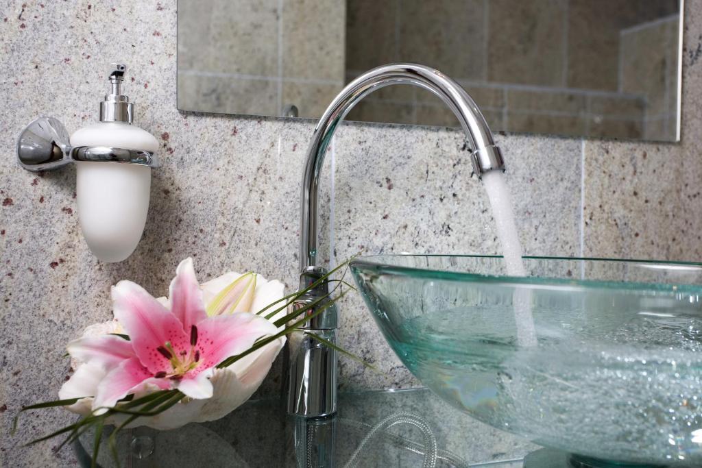 Hotel Relax Rajecke Teplice Ngoại thất bức ảnh
